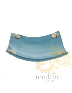 Assiettes a boutons...