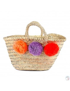 Panier marocain design avec poignées en corde tressée et pompons orange, violet et rouge