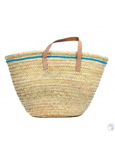 Panier marocain avec poignées plates en cuir naturel et liseret bleu sur le flanc