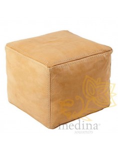 Pouf carré en cuir surpiqué...