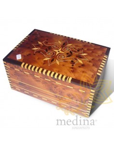 Boite en bois de thuya et...