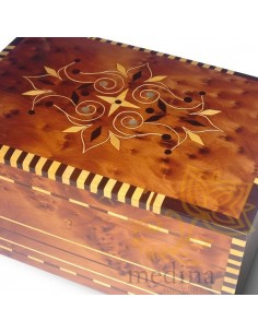 Boite en bois de thuya et... 2